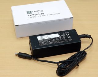 YAMORC YD7460-18 - NETZGEÄT 18 VOLT 3 AMP.