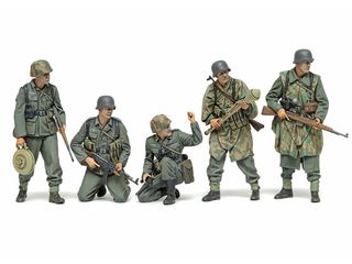 TAMIYA KIT 35382 - DT. INFANTRIE 1943-45