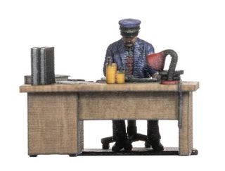 NOCH 10220 - BAHNBEAMTER AM SCHREIBTIS