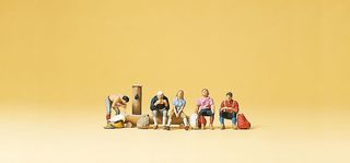 PREISER 79162 - WANDERER AM WEIDEBRUNNEN