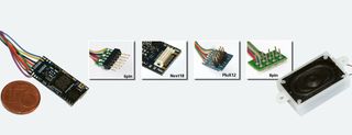 ESU 55800, LokSound V5 micro Decoder, Universalgerusch zum Selbstprogrammieren PluX12 am Kabel Spurweite: 0 H0